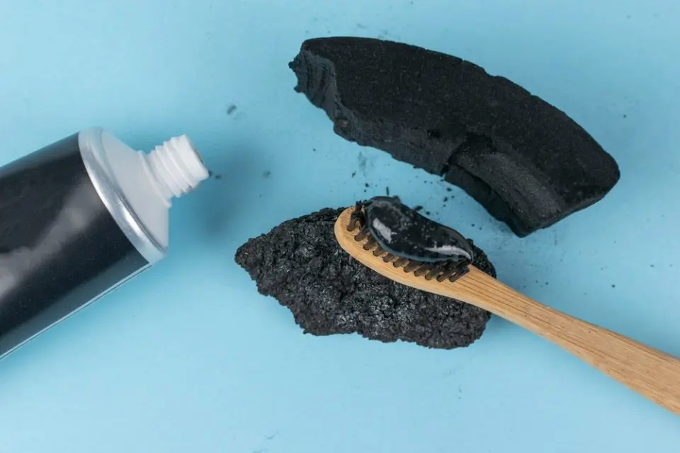 hacks to whiten teeth